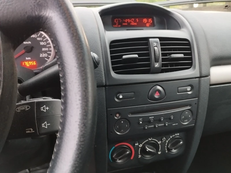 Renault Clio 1, 2 16 V - изображение 5