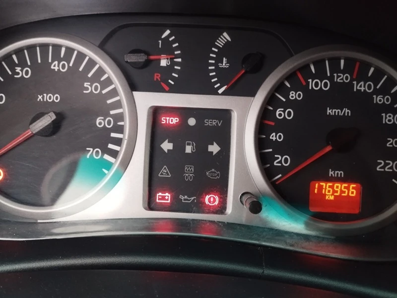 Renault Clio 1, 2 16 V - изображение 6