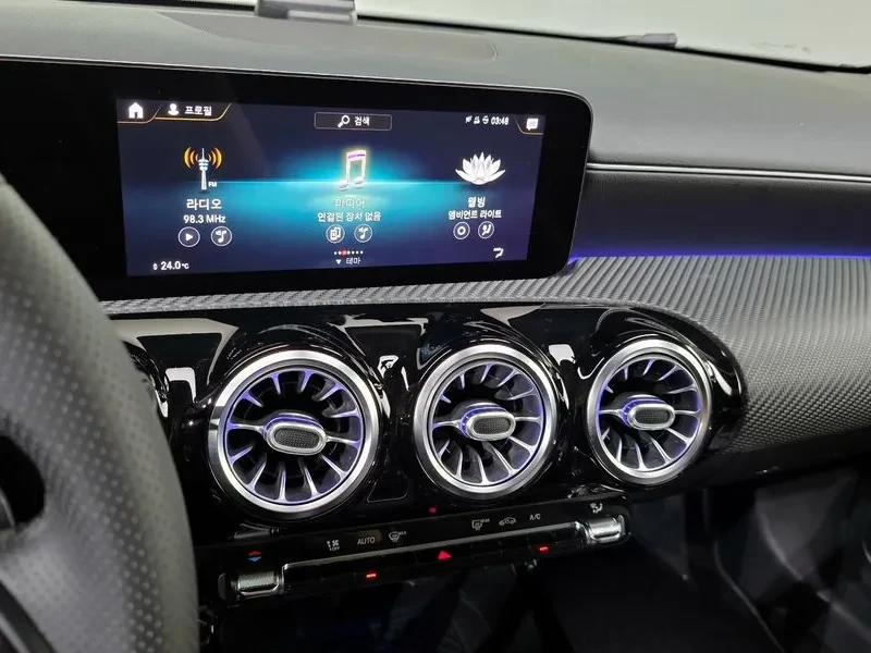 Mercedes-Benz A 220 Hatchback, снимка 14 - Автомобили и джипове - 54880237