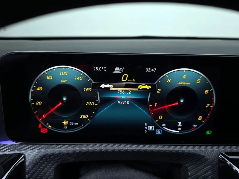 Mercedes-Benz A 220 Hatchback, снимка 7 - Автомобили и джипове - 54880237