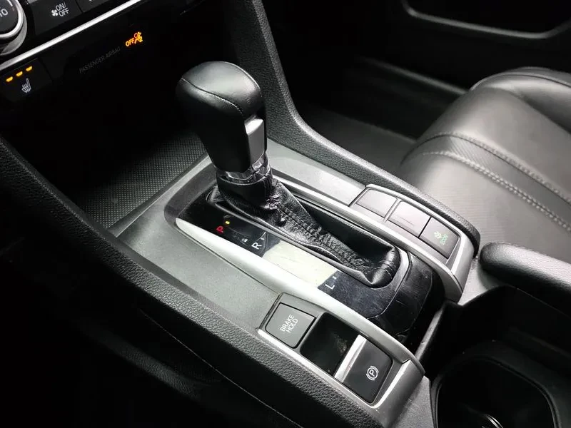 Honda Civic 2.0 10Th Generation, снимка 9 - Автомобили и джипове - 54980424