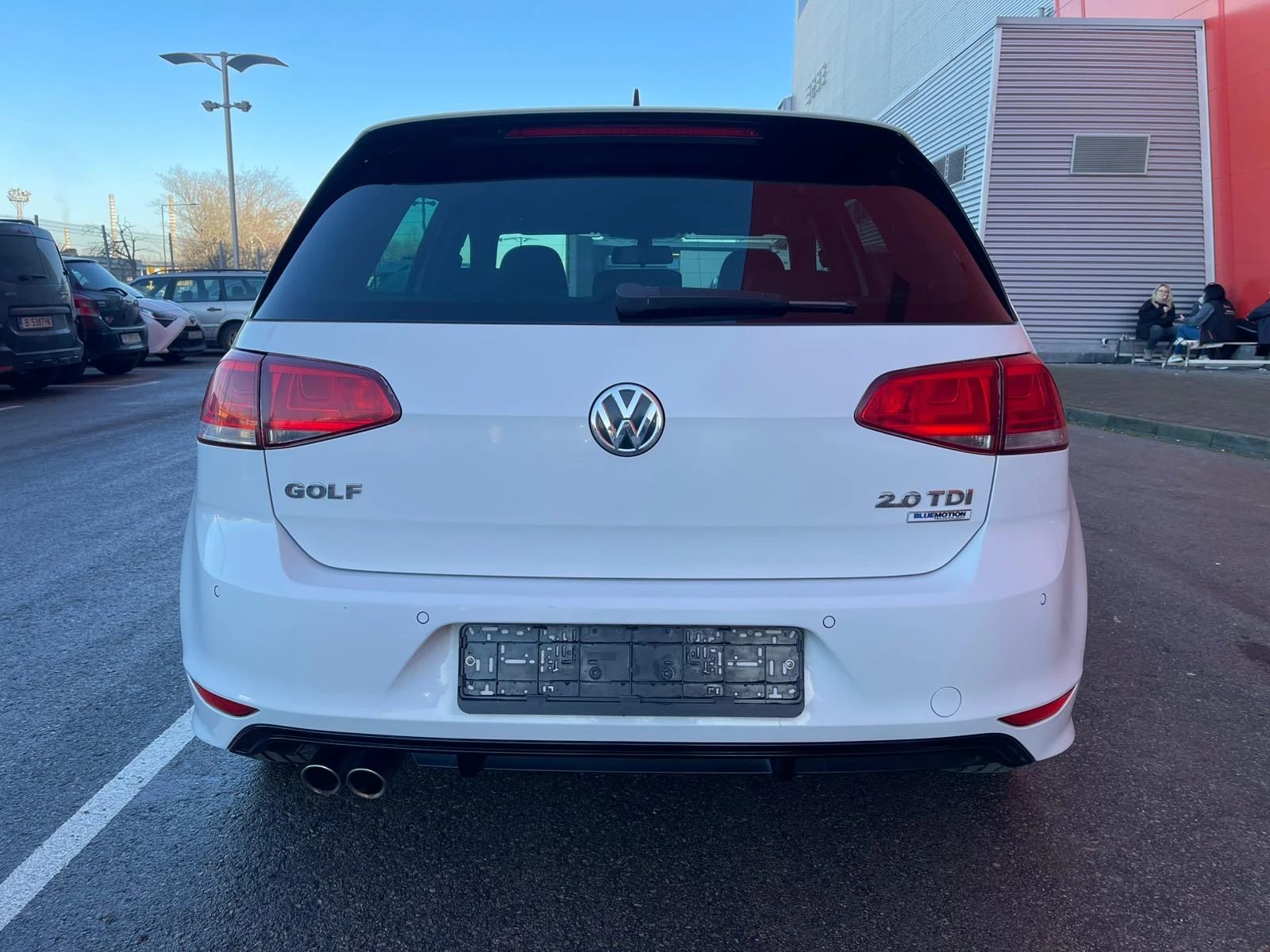 VW Golf 2.0 TDI 150к.с. R-LINE - изображение 6