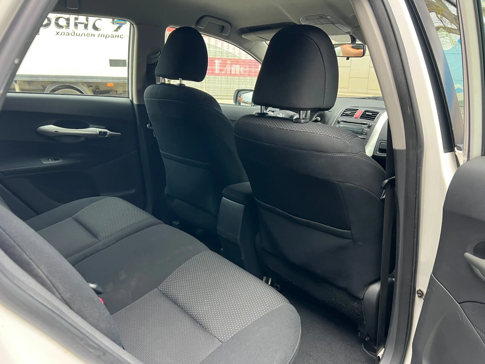 Toyota Auris 1.6-Бензин  .135к.м  - изображение 7