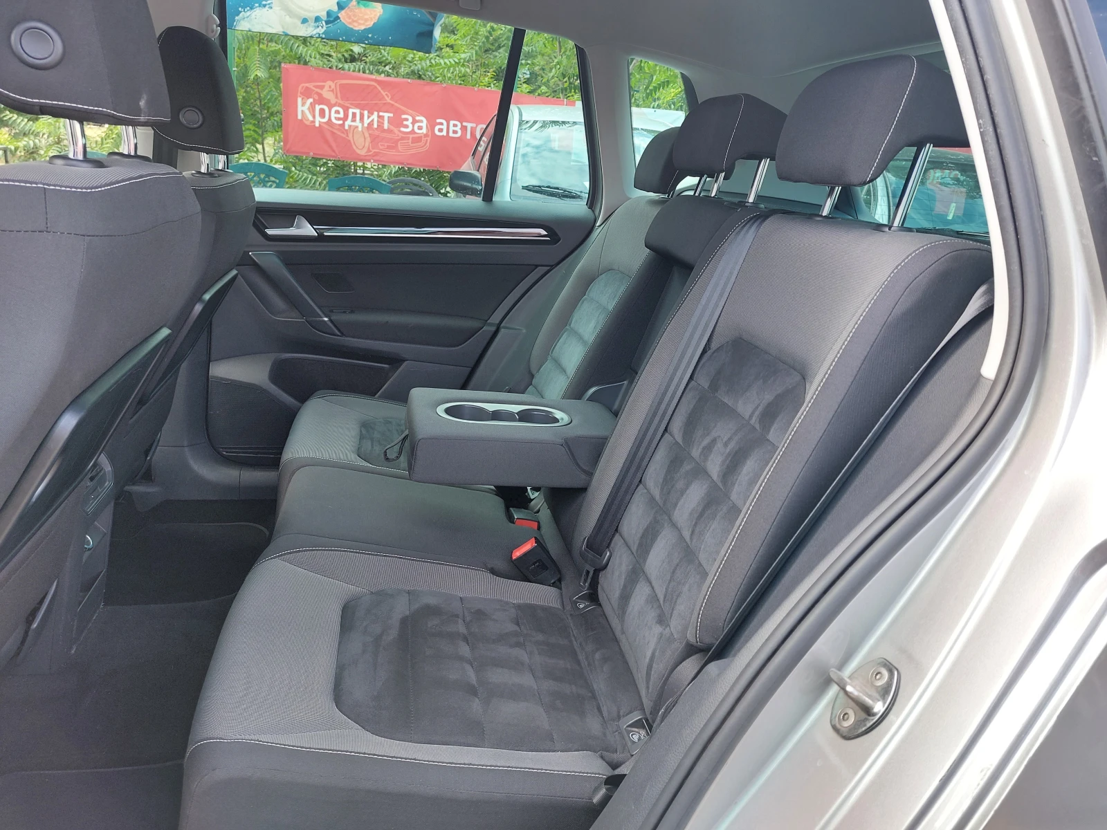 VW Sportsvan 1.6TDI* AUTOMATIC-F1* 36м. х 510лв.*  - изображение 8
