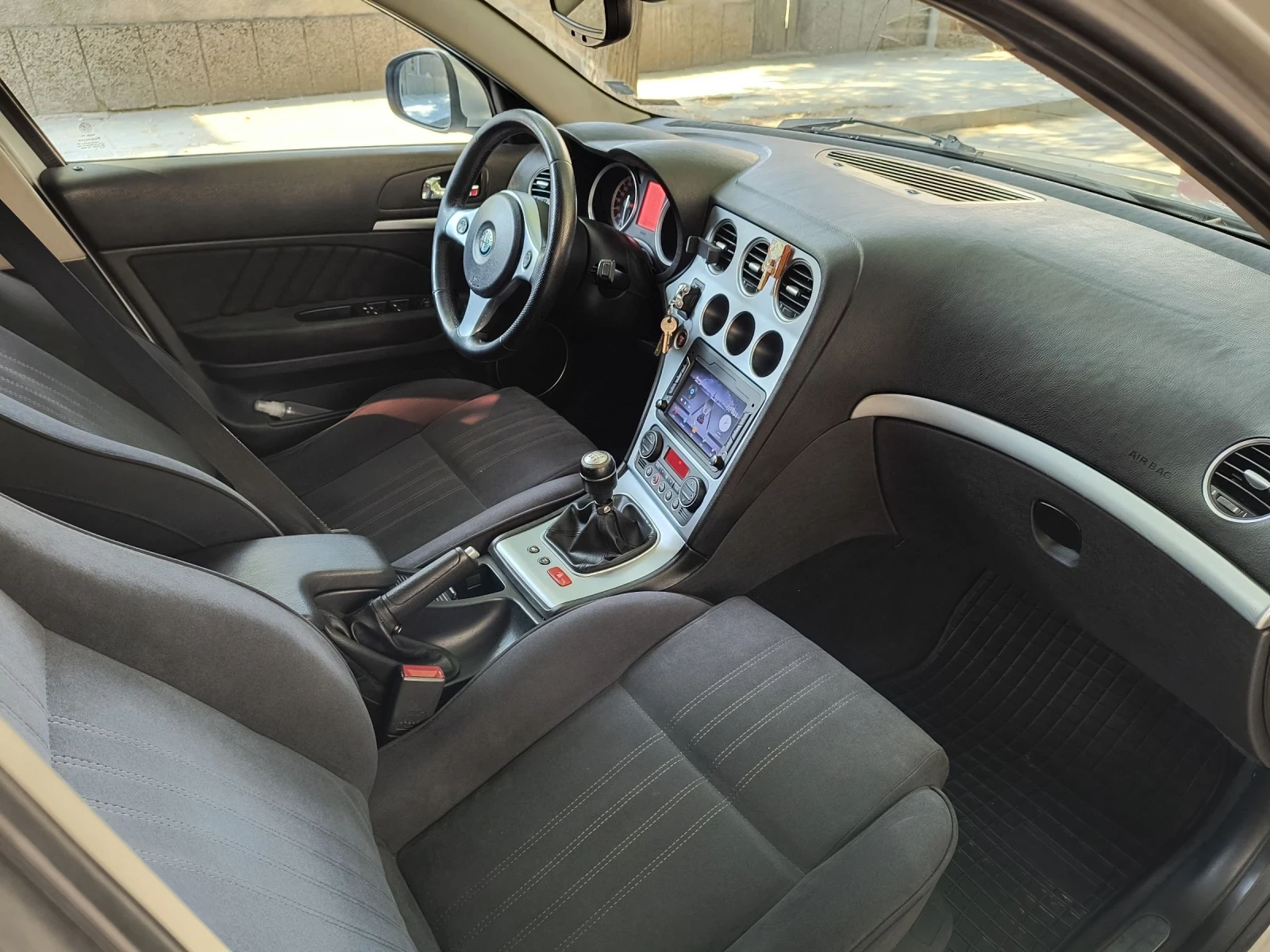 Alfa Romeo 159 sportwagon 1900jtdM - изображение 4