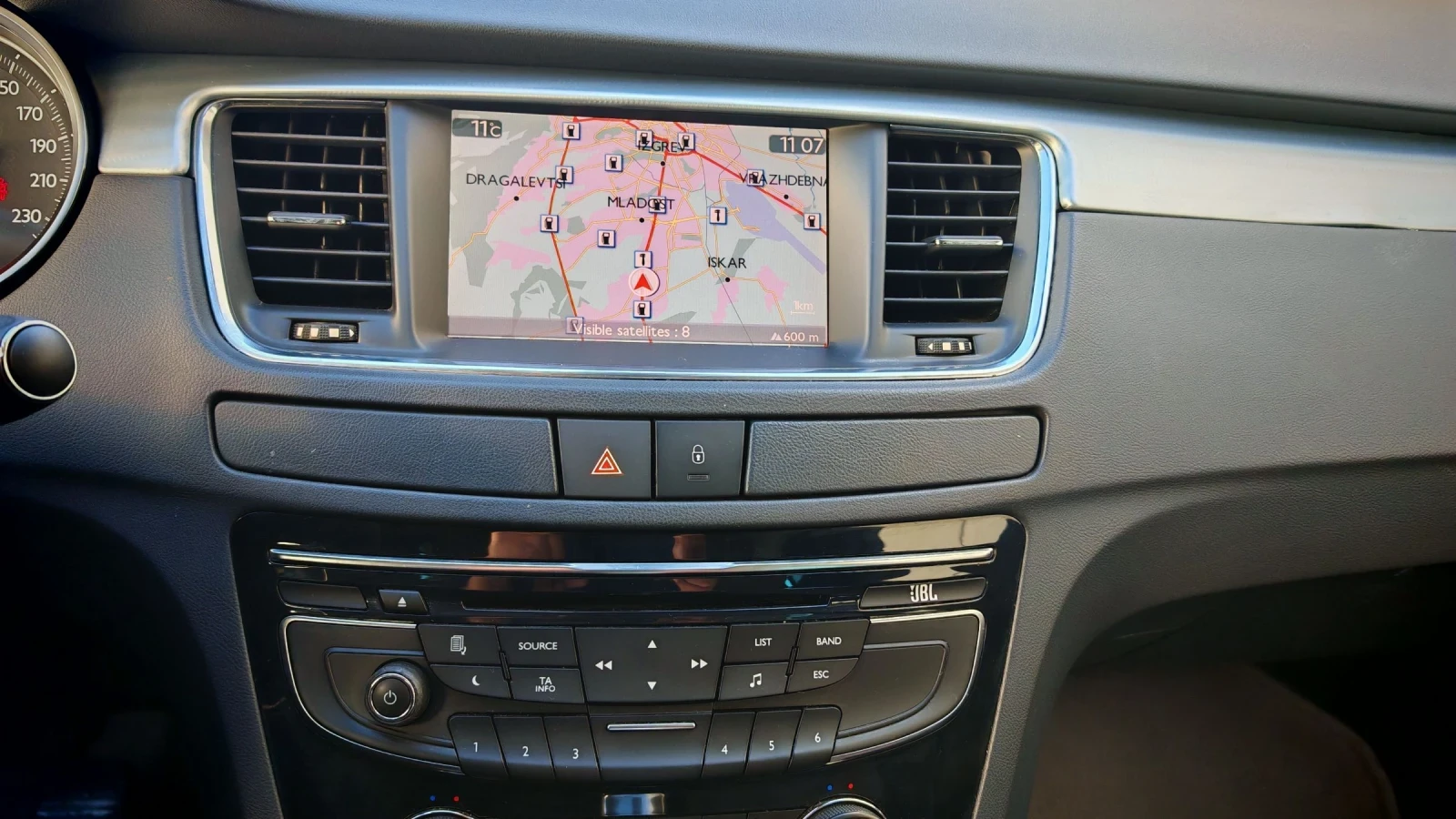 Peugeot 508 2.2GT 204k.НАПЪЛНО ОБСЛУЖЕН, НОВИ ЗИМНИ ГУМИ  | Mobile.bg — изображение 17