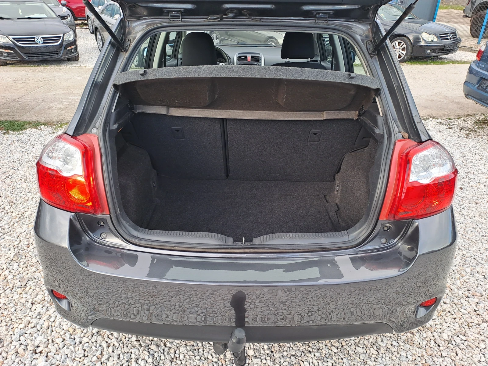 Toyota Auris 1.6i, VVTI, FACE, 6ск.132кс. - изображение 9