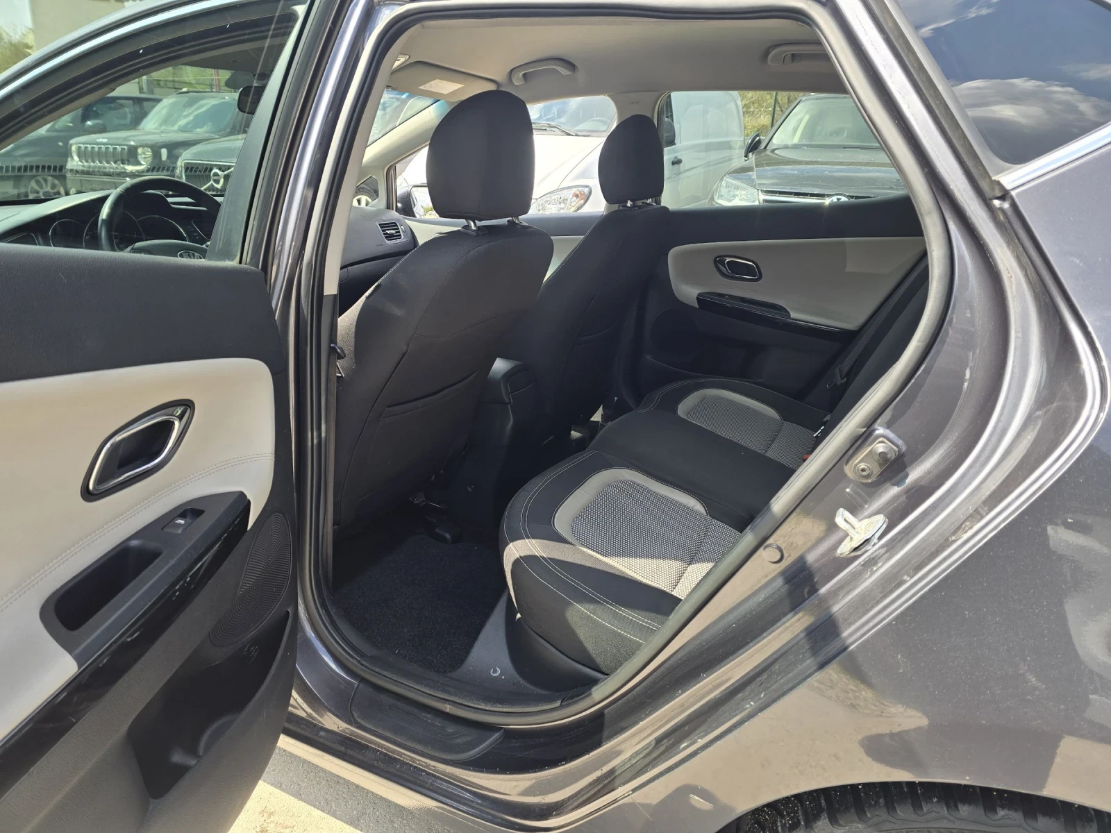 Kia Ceed 1.4i 99�.� �������� ���  | Mobile.bg � ����������� 11