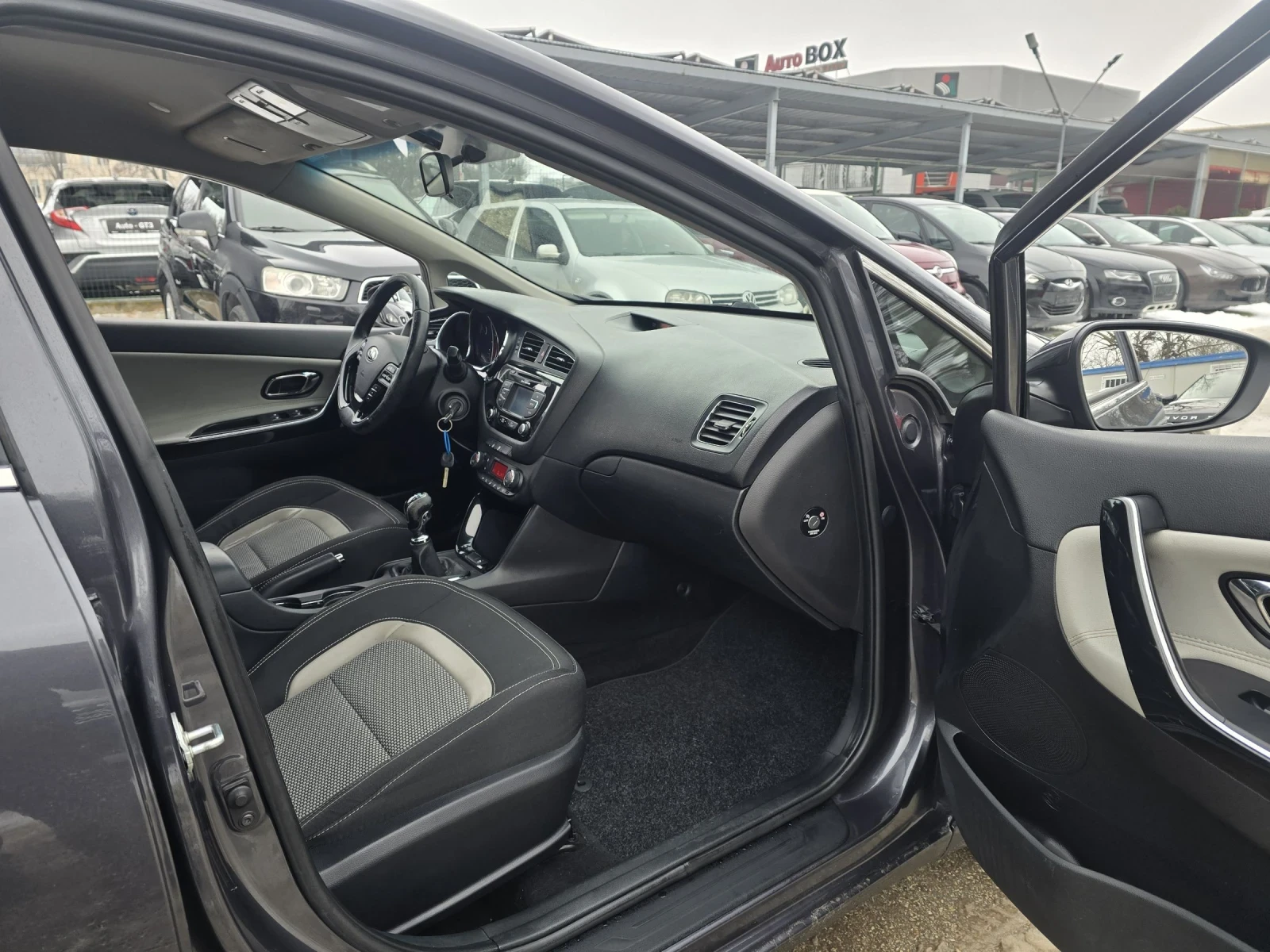 Kia Ceed 1.4i 99�.� �������� ���  | Mobile.bg � ����������� 12