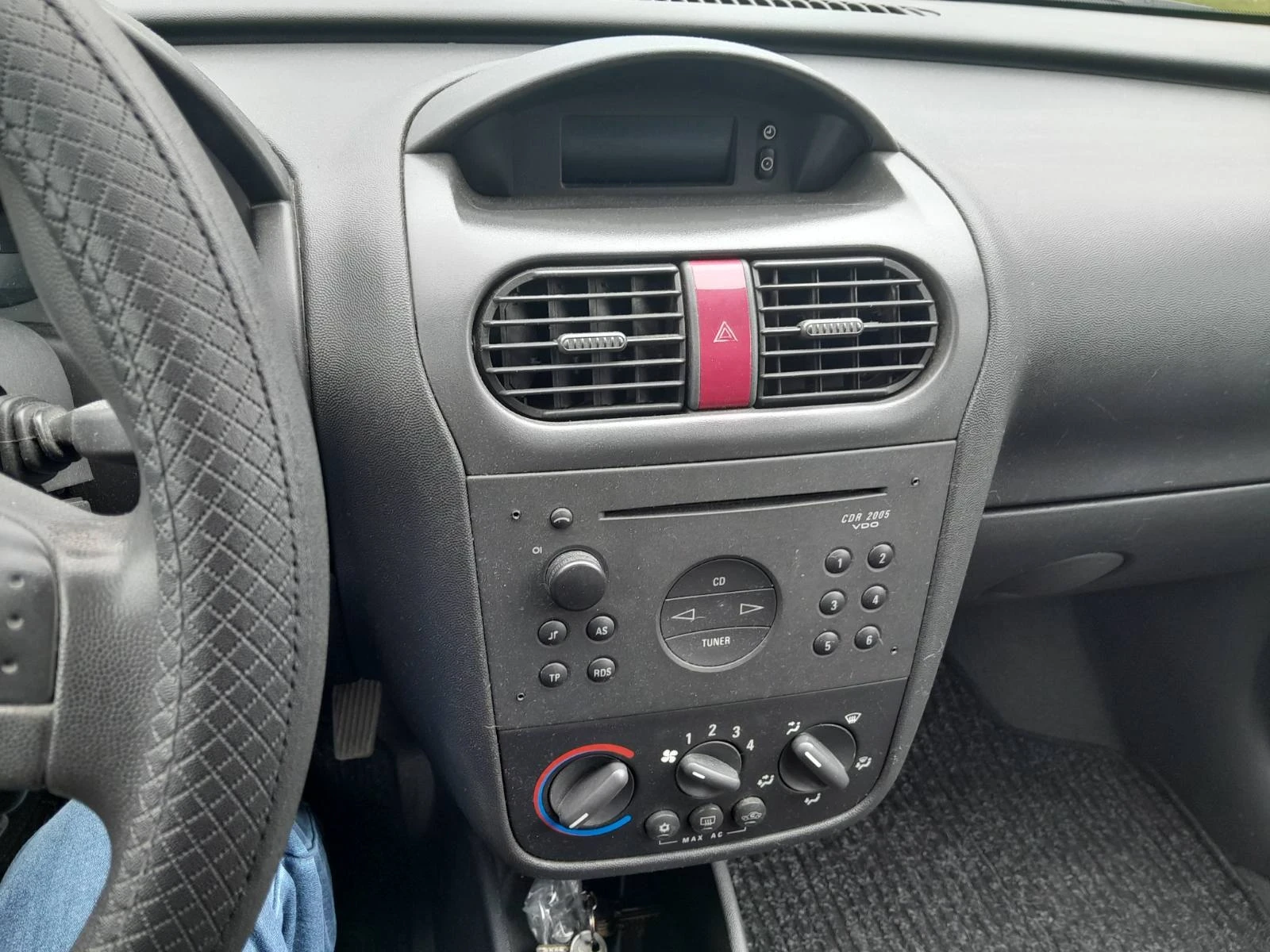 Opel Corsa, снимка 9 - Автомобили и джипове - 54041635