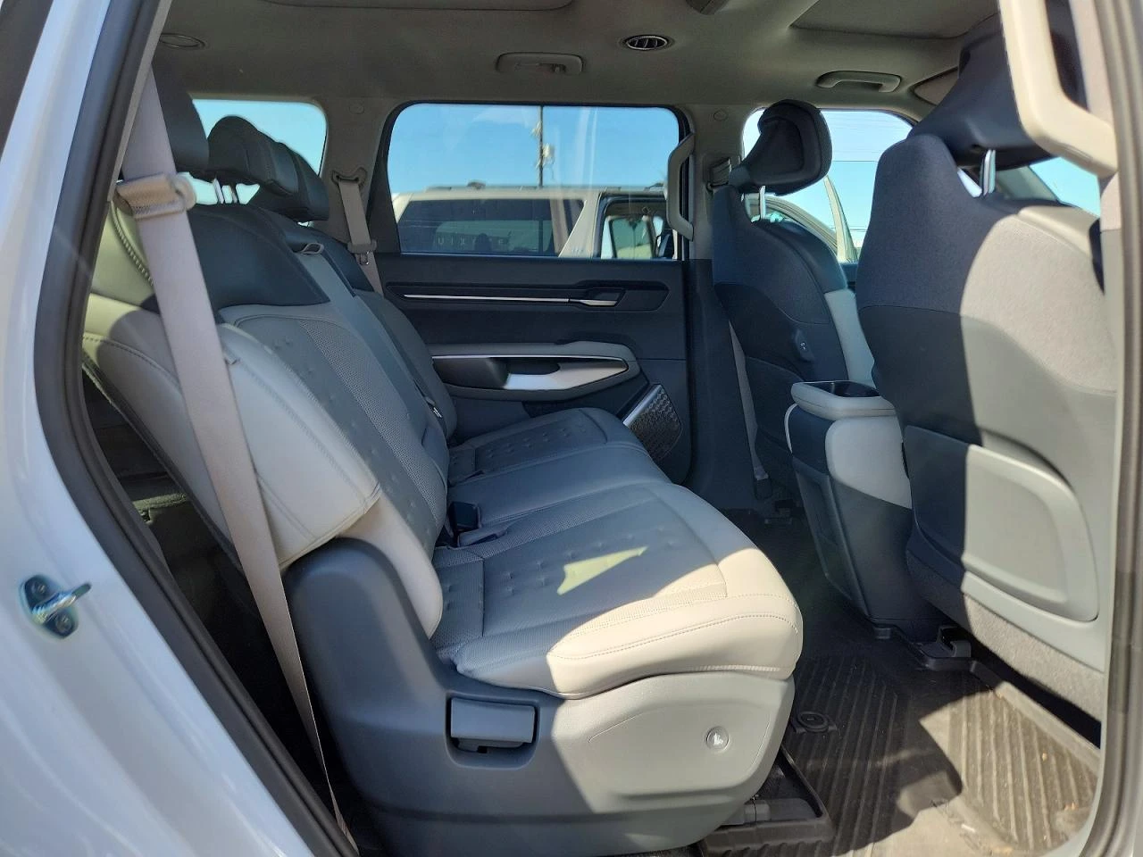 Kia EV9 Wind AWD | Mobile.bg � ����������� 11