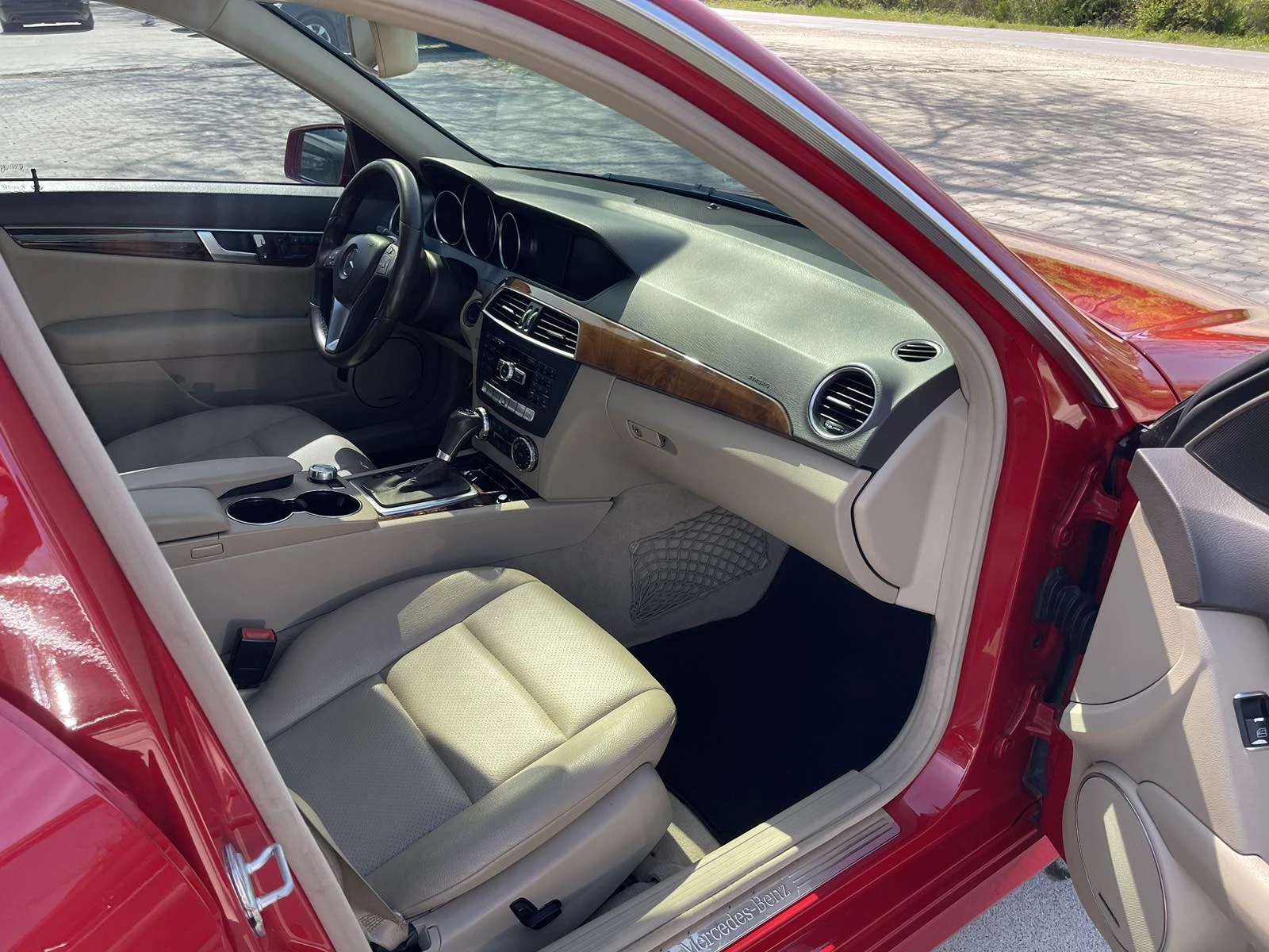 Mercedes-Benz E 250 AMG 6.3 PACK PANORAMA , снимка 11 - Автомобили и джипове - 54227986