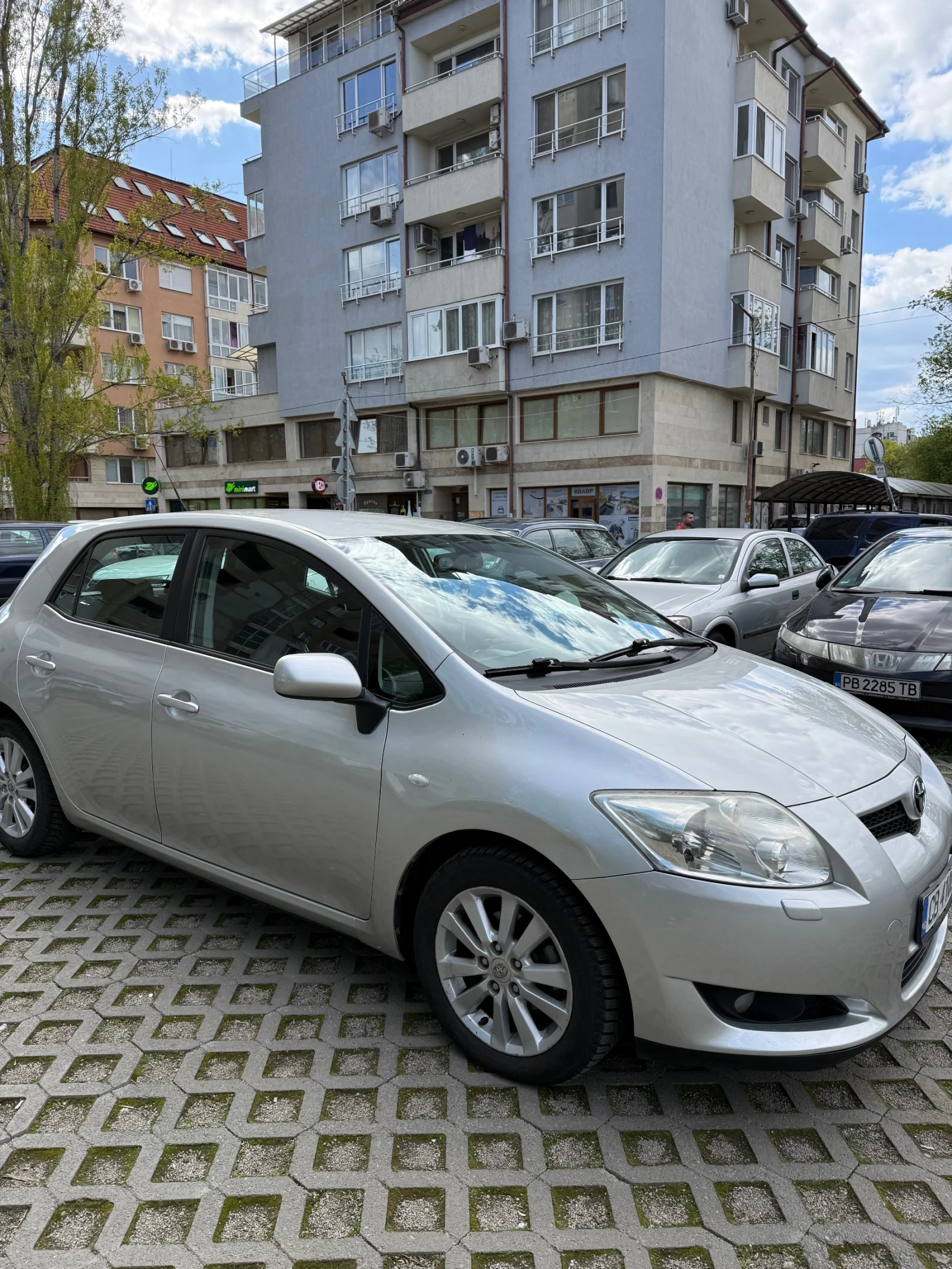 Toyota Auris, снимка 6 - Автомобили и джипове - 54308998