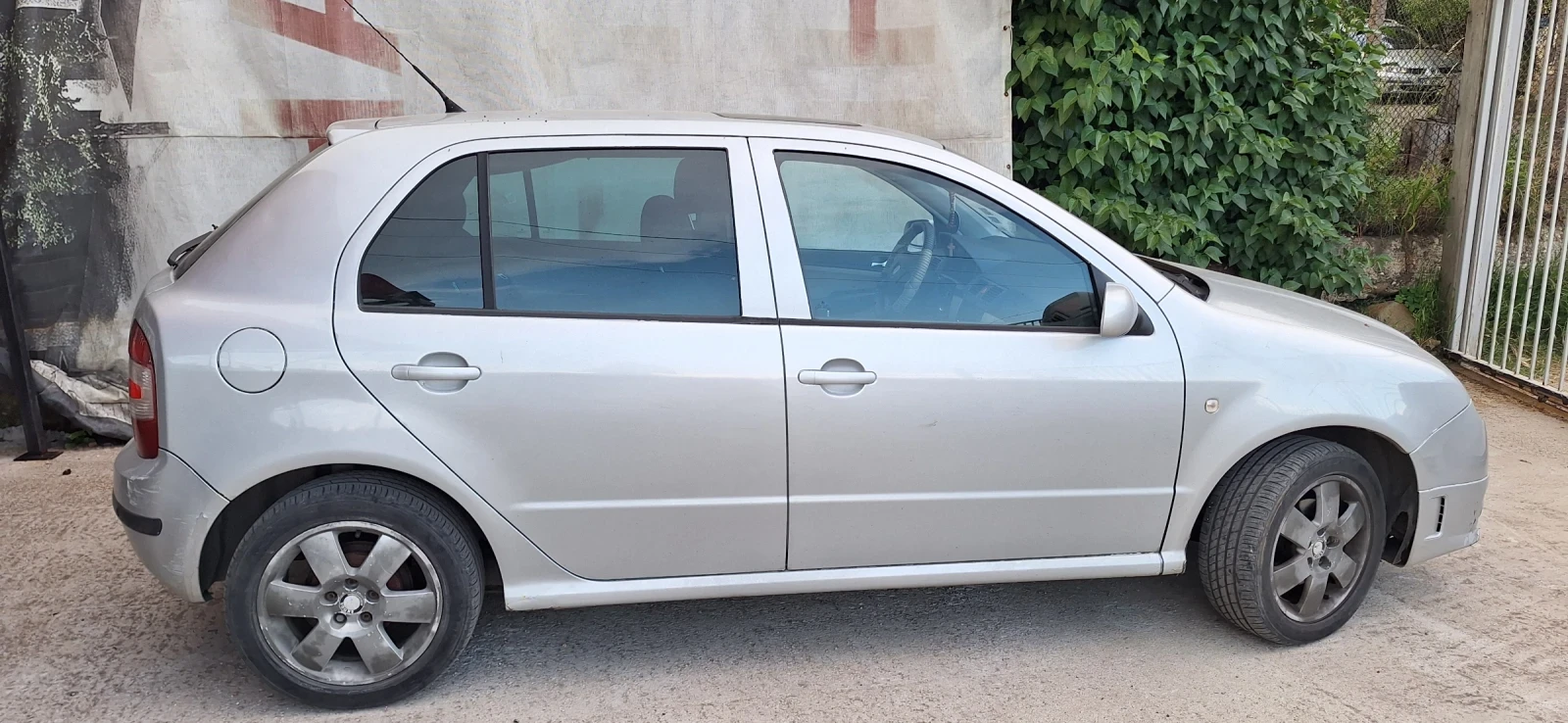 Skoda Fabia, снимка 2 - Автомобили и джипове - 54881356