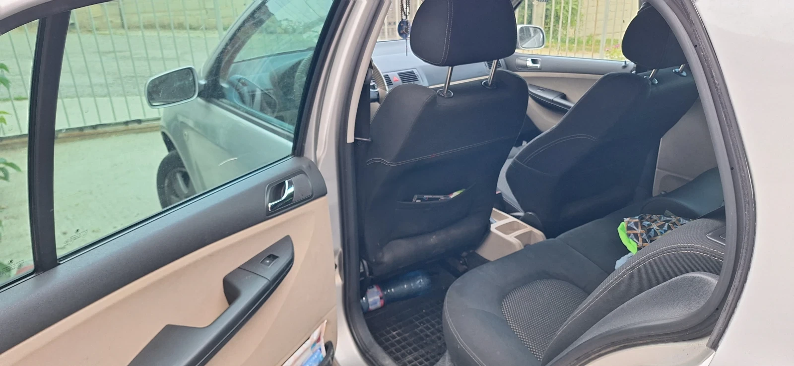 Skoda Fabia, снимка 4 - Автомобили и джипове - 54881356