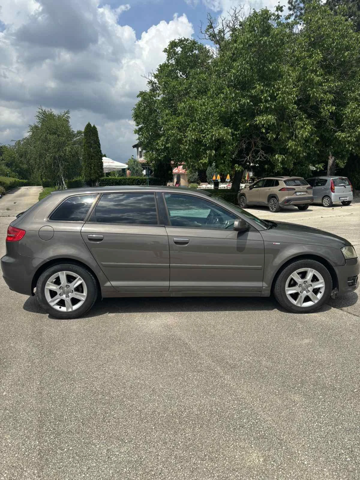 Audi A3 1.6 SportBack, снимка 4 - Автомобили и джипове - 54935724