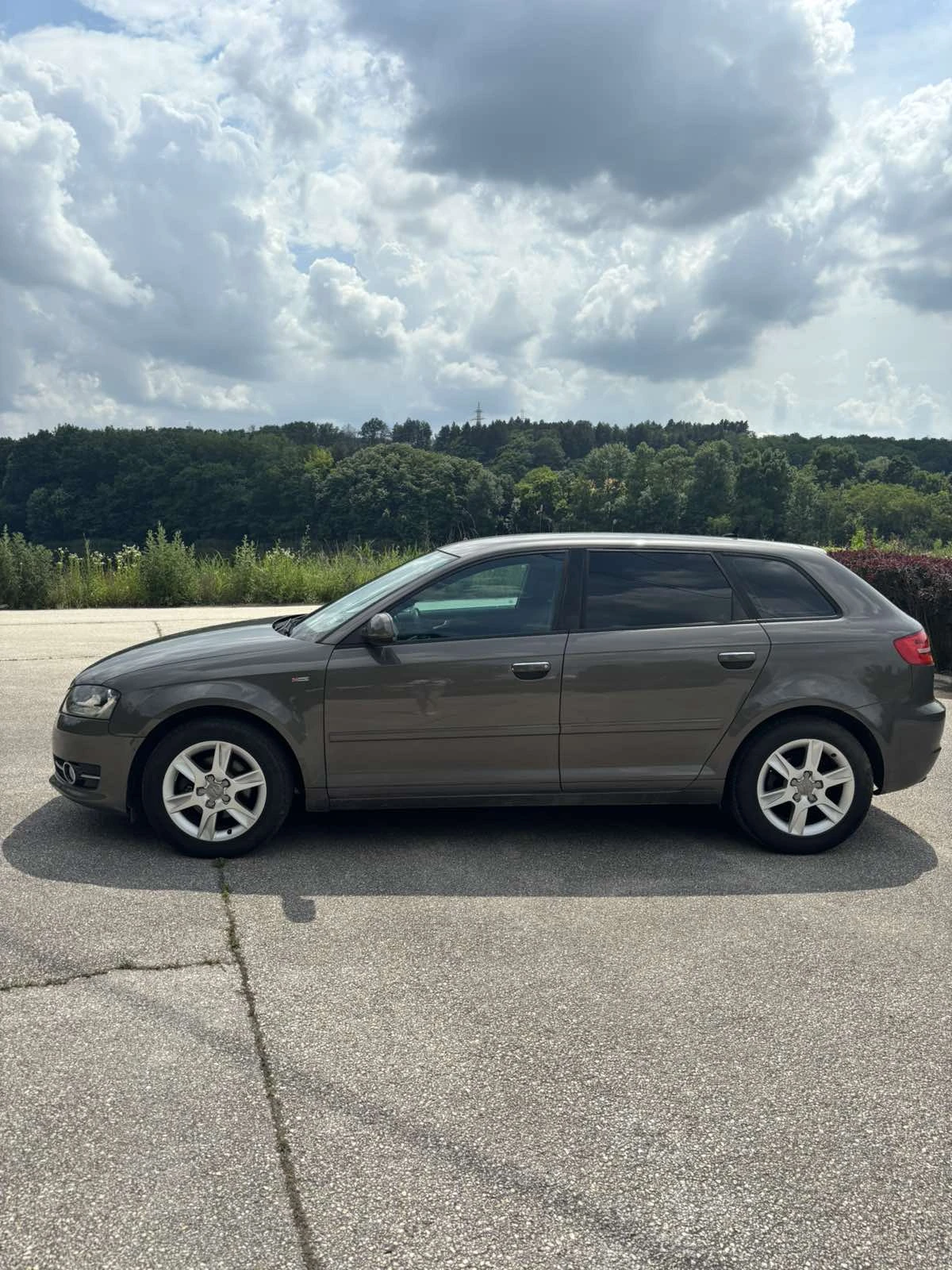 Audi A3 1.6 SportBack, снимка 3 - Автомобили и джипове - 54935724