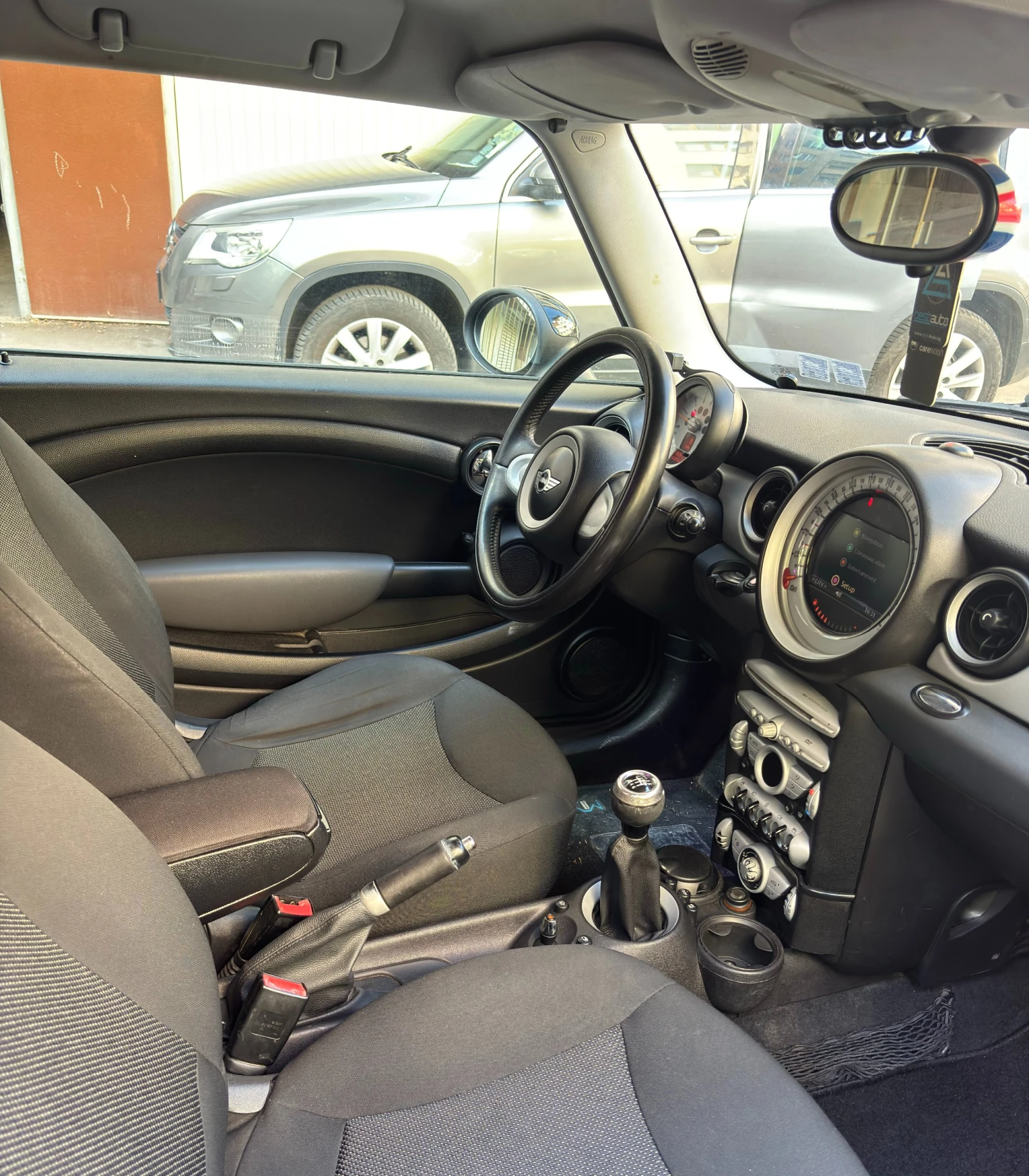 Mini Cooper 1.6 R56, снимка 13 - Автомобили и джипове - 54897066