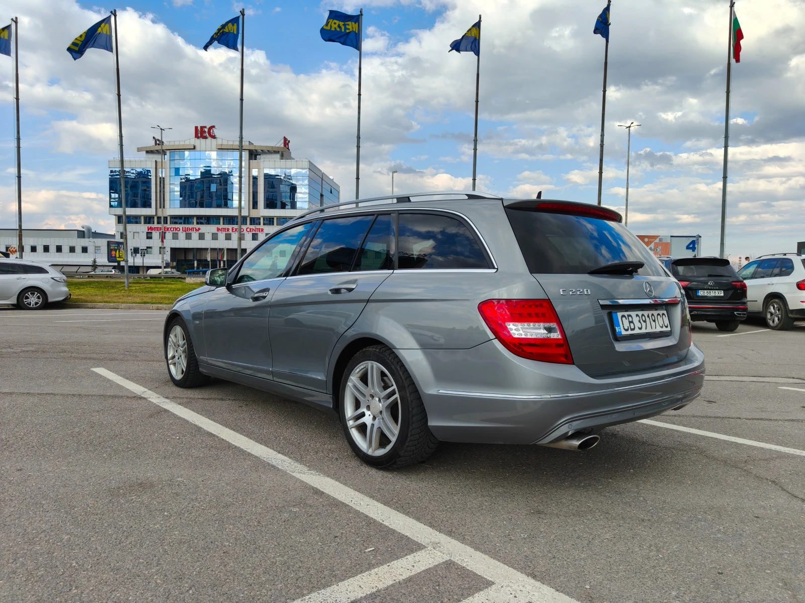 Mercedes-Benz C 220, снимка 5 - Автомобили и джипове - 55085601