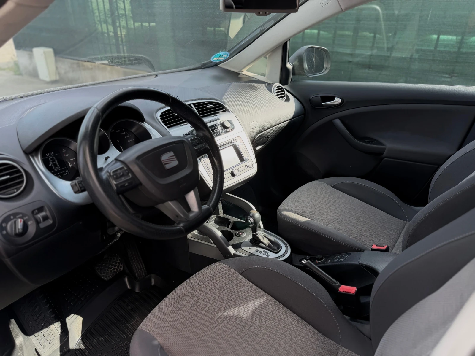 Seat Altea XL - Автоматик, снимка 10 - Автомобили и джипове - 55396089