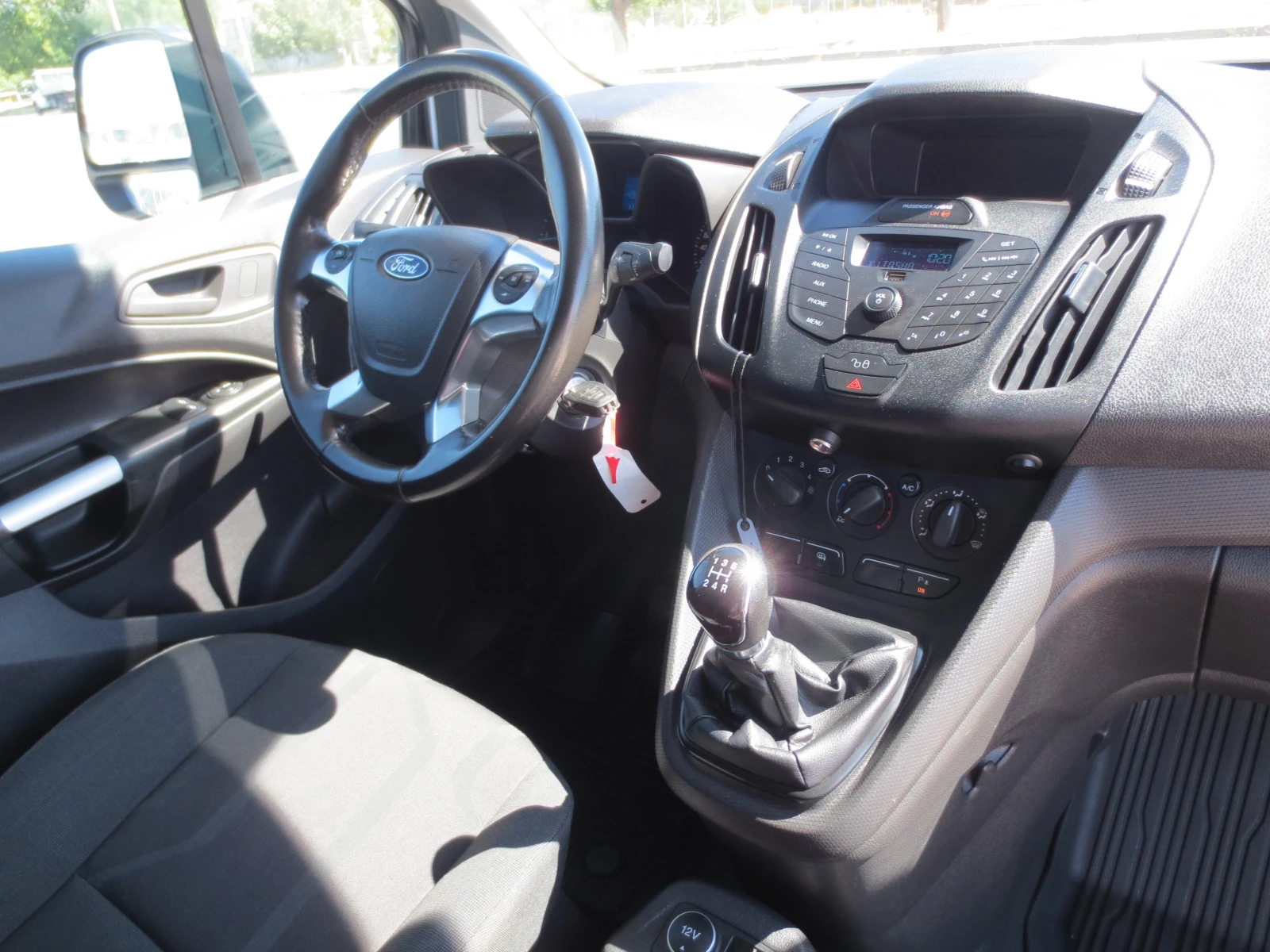 Ford Connect 1.5 TDCI, снимка 14 - Автомобили и джипове - 55688422