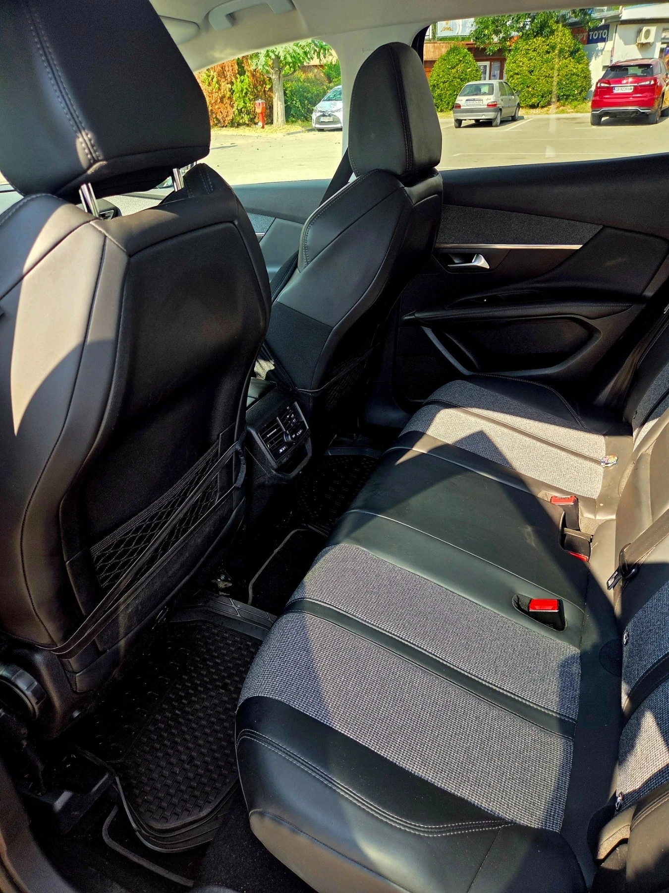 Peugeot 3008 1.6, снимка 9 - Автомобили и джипове - 55905313