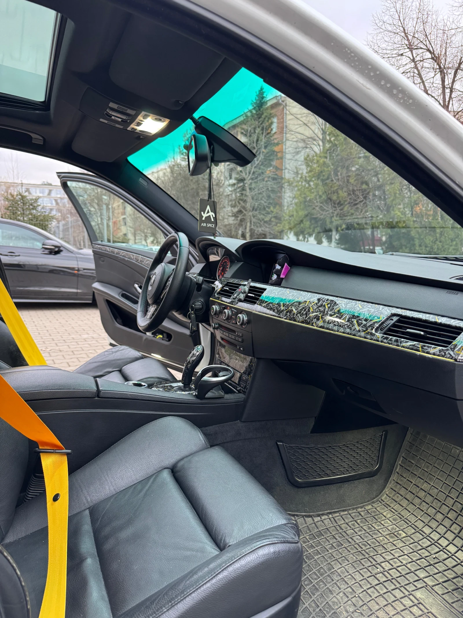 BMW 530, снимка 13 - Автомобили и джипове - 56144420
