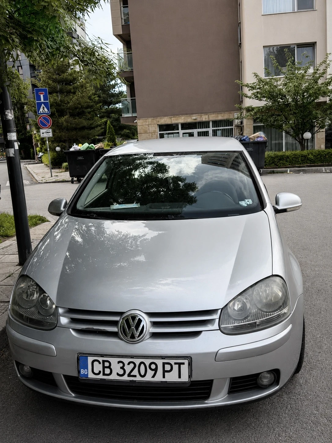 VW Golf 1.6 fsi , снимка 3 - Автомобили и джипове - 56375598