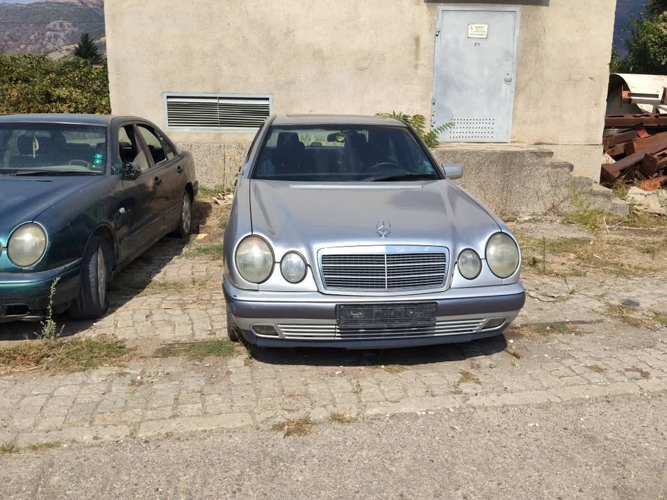 Mercedes-Benz E 290 2.9