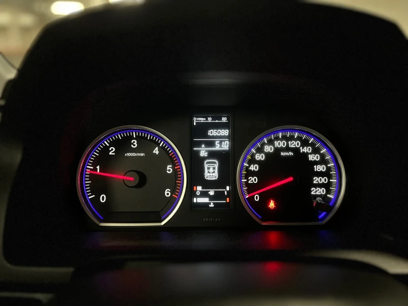 Honda Cr-v 2.2i-CTDI-лизинг през Уникредит , снимка 10 - Автомобили и джипове - 44938943