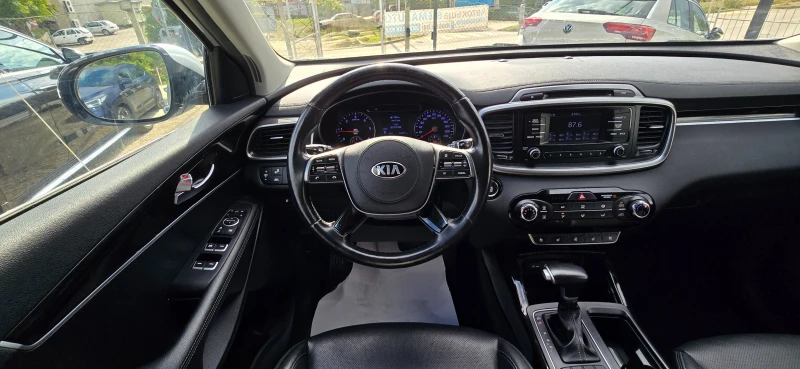 Kia Sorento 2.0 CRDI 186К.С. 53066 КМ., снимка 13 - Автомобили и джипове - 52143105