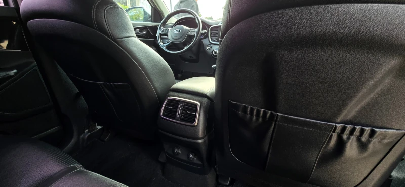 Kia Sorento 2.0 CRDI 186К.С. 53066 КМ., снимка 11 - Автомобили и джипове - 52143105