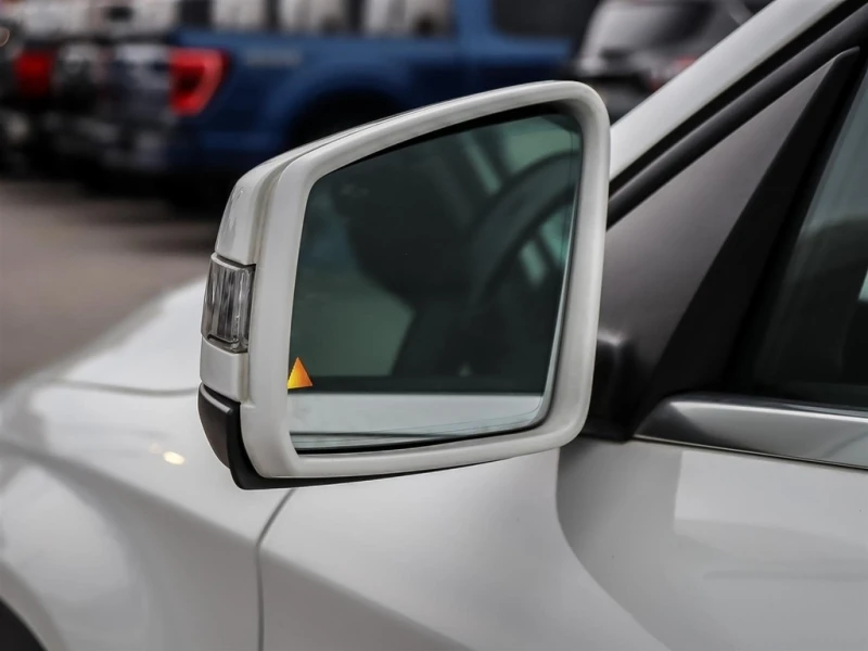 Mercedes-Benz GLA 250 * CARFAX * ЦЕНА ДО БГ, снимка 7 - Автомобили и джипове - 52867624