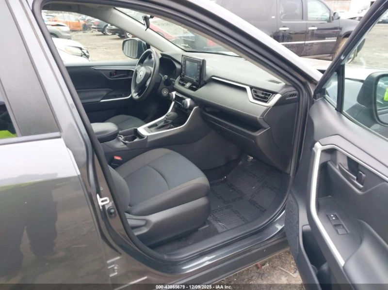Toyota Rav4 2.5L I-4 DI, DOHC, VVT, 203HP Front Wheel Drive, снимка 10 - Автомобили и джипове - 52914040