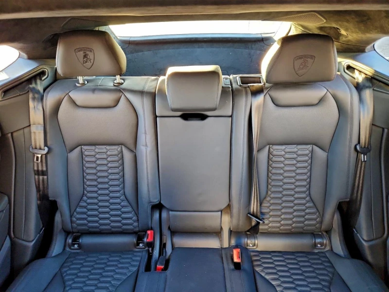 Lamborghini Urus, снимка 10 - Автомобили и джипове - 53286798