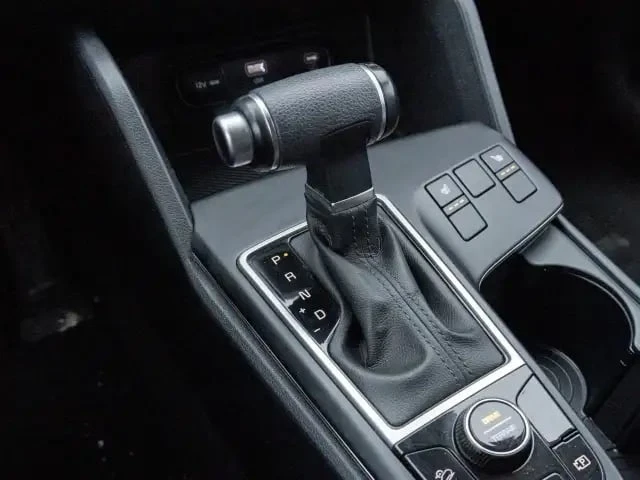 Kia Sportage / AWD / LX / ПОДГРЕВИ / CARFAX /, снимка 13 - Автомобили и джипове - 53338169