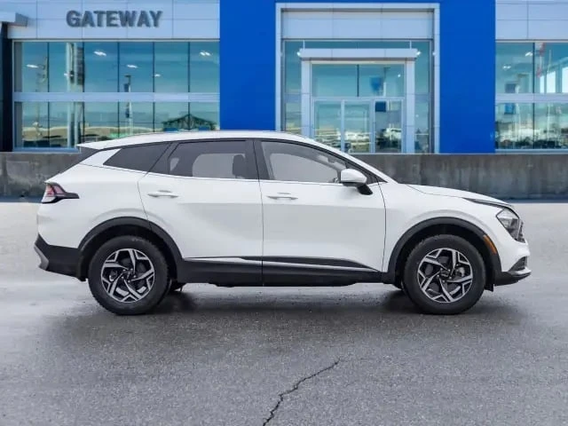 Kia Sportage / AWD / LX / ПОДГРЕВИ / CARFAX / - изображение 2