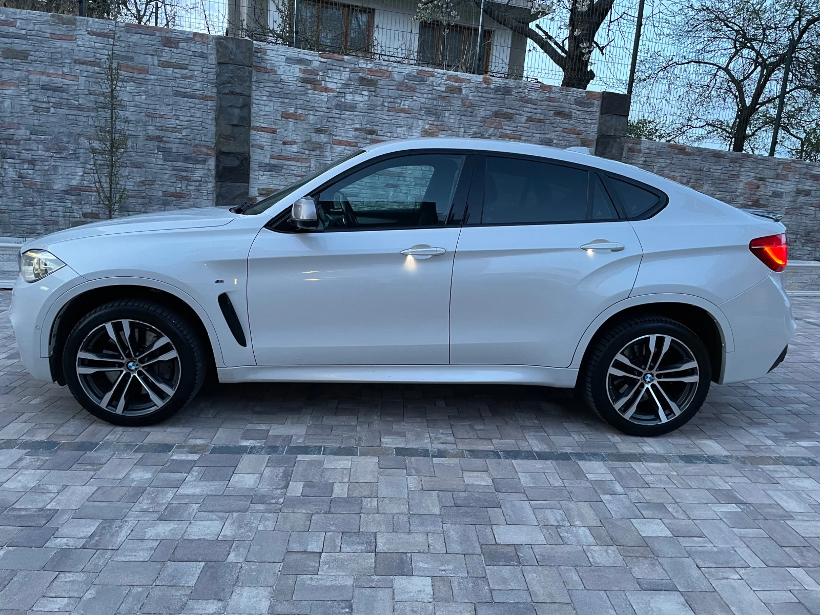 BMW X6 M50D | ALCANTARA | XDRIVE - изображение 10