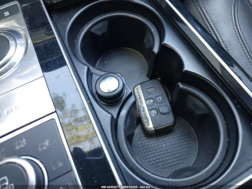 Land Rover Range rover 3.0L V-6 DI, DOHC, VVT, SUPERCHARGER, 380HP 4X4 - изображение 3