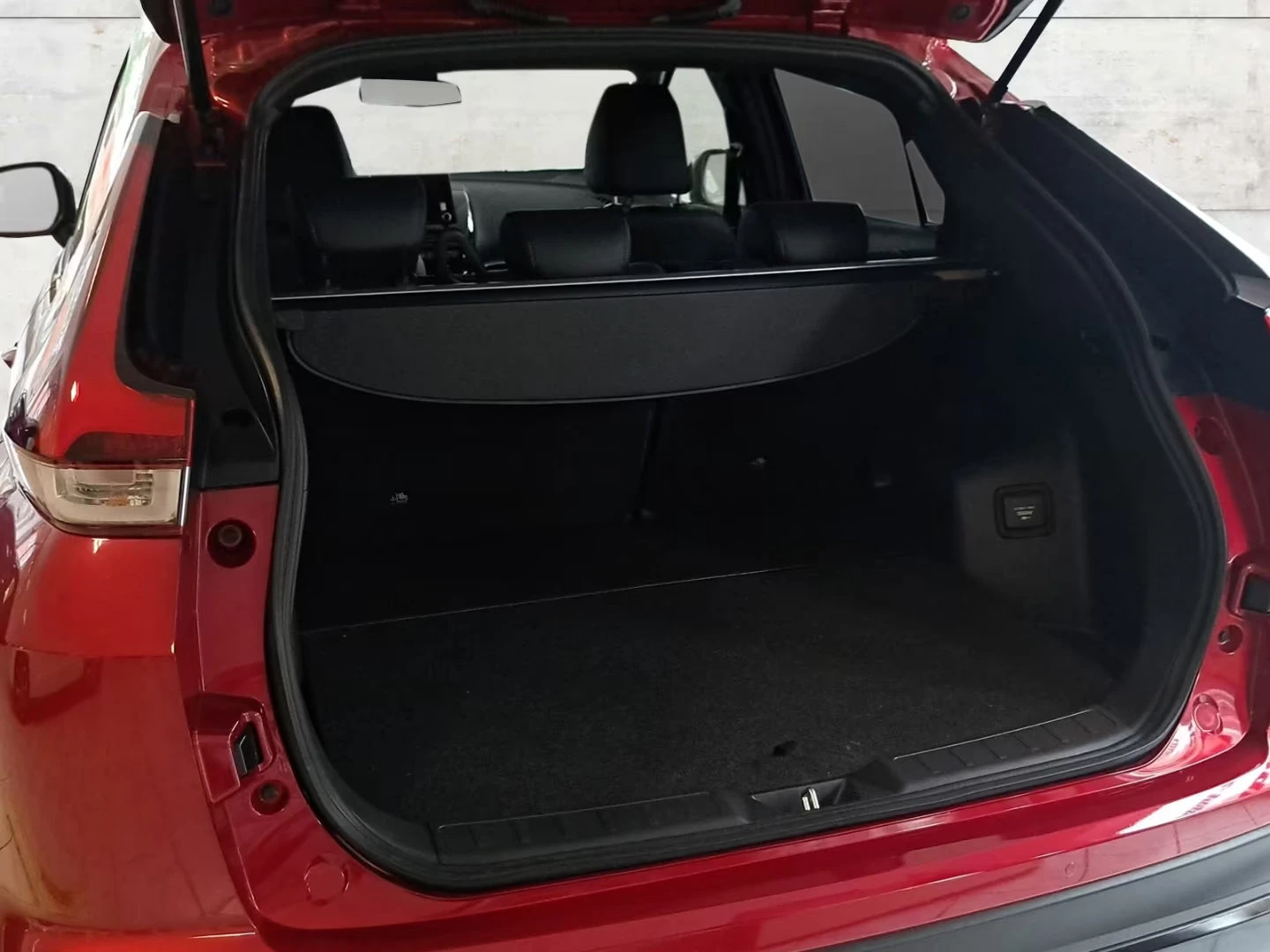 Mitsubishi Eclipse Cross 2.4PHEV/4WD/188HP/360CAM/CARPLAY/LED/LANE.ASS/747f - изображение 7