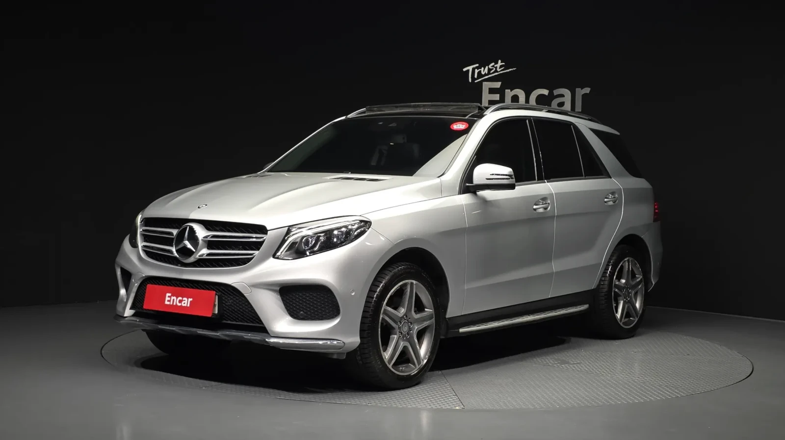 Mercedes-Benz GLE 350 АВТОКРЕДИТ* АМГ ПАКЕТ* ПОДГРЕВ* ОБДУХВАНЕ* ПАНОРАМ