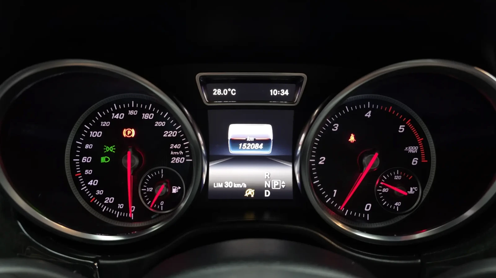 Mercedes-Benz GLE 350 АВТОКРЕДИТ* АМГ ПАКЕТ* ПОДГРЕВ* ОБДУХВАНЕ* ПАНОРАМ, снимка 5 - Автомобили и джипове - 54777419