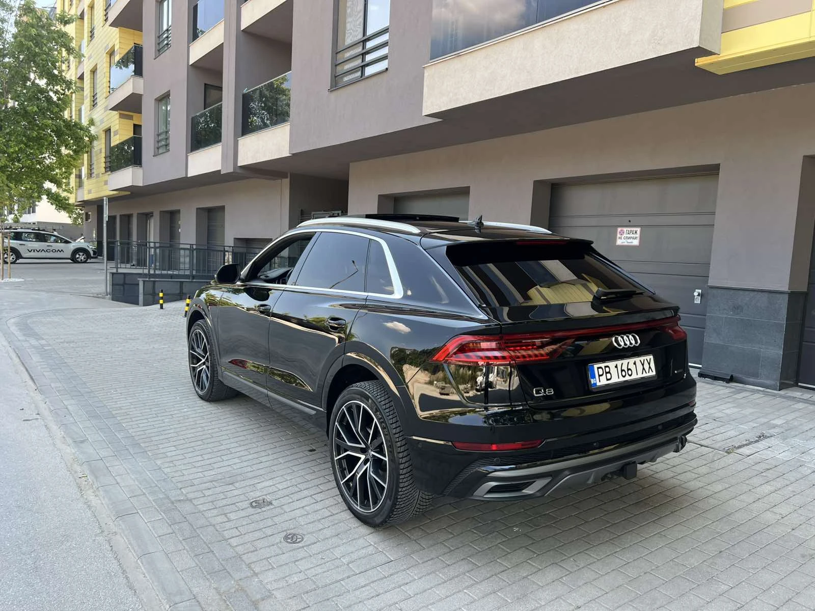 Audi Q8 3.0 TFSI, TECHNIK, B&O, HEAD-UP, S-LINE, DISTR, снимка 8 - Автомобили и джипове - 55324386