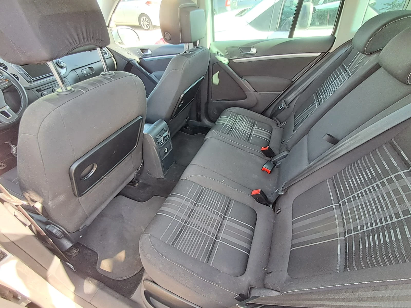 VW Tiguan 2.0 110 к.с, снимка 9 - Автомобили и джипове - 55412018