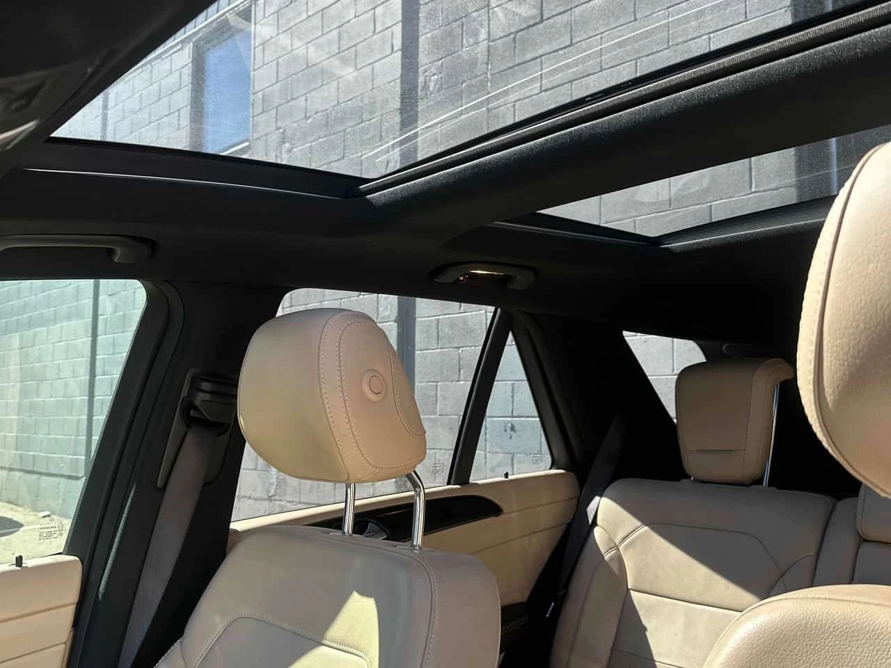 Mercedes-Benz GLE 400 * АВТОКРЕДИТ * ГЛАВНО ПРЕДСТАВИТЕЛСТВО, снимка 14 - Автомобили и джипове - 56235672