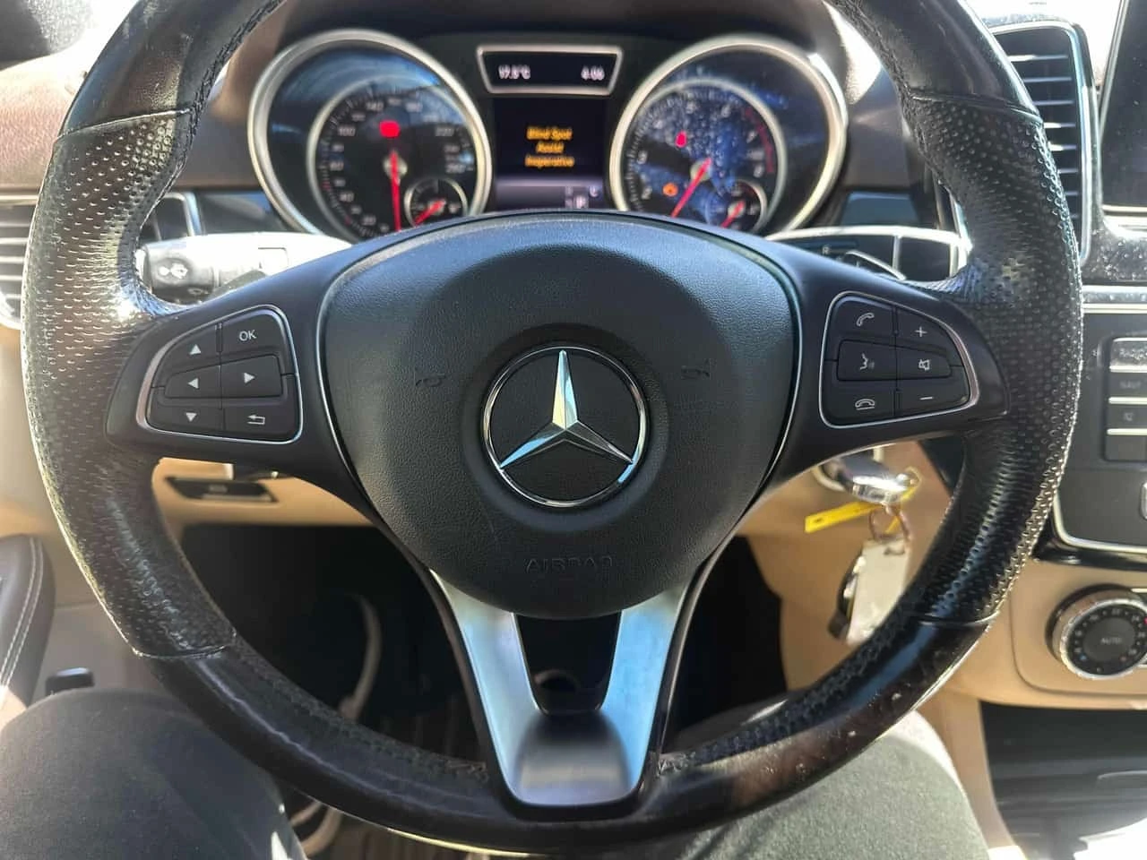 Mercedes-Benz GLE 400 * АВТОКРЕДИТ * ГЛАВНО ПРЕДСТАВИТЕЛСТВО, снимка 10 - Автомобили и джипове - 56235672
