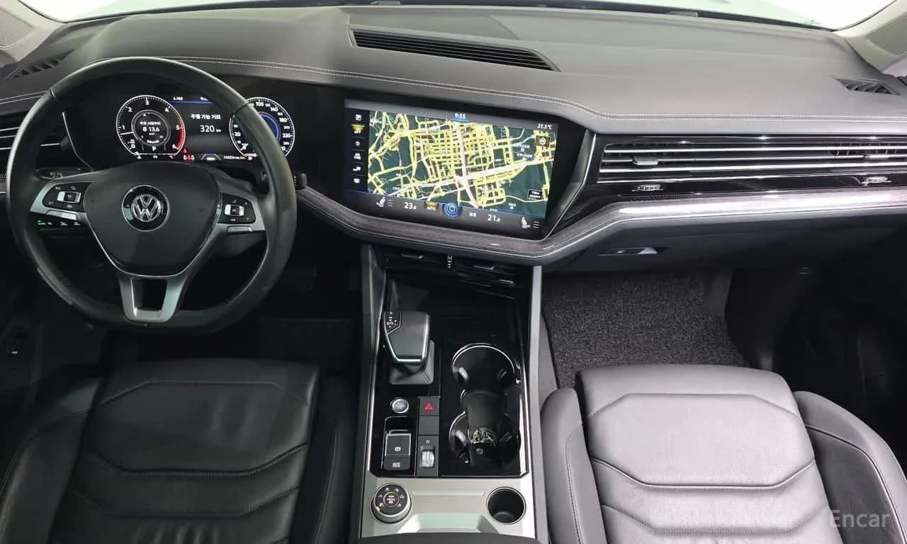 VW Touareg 3.0 TDI Premium, снимка 7 - Автомобили и джипове - 56274258
