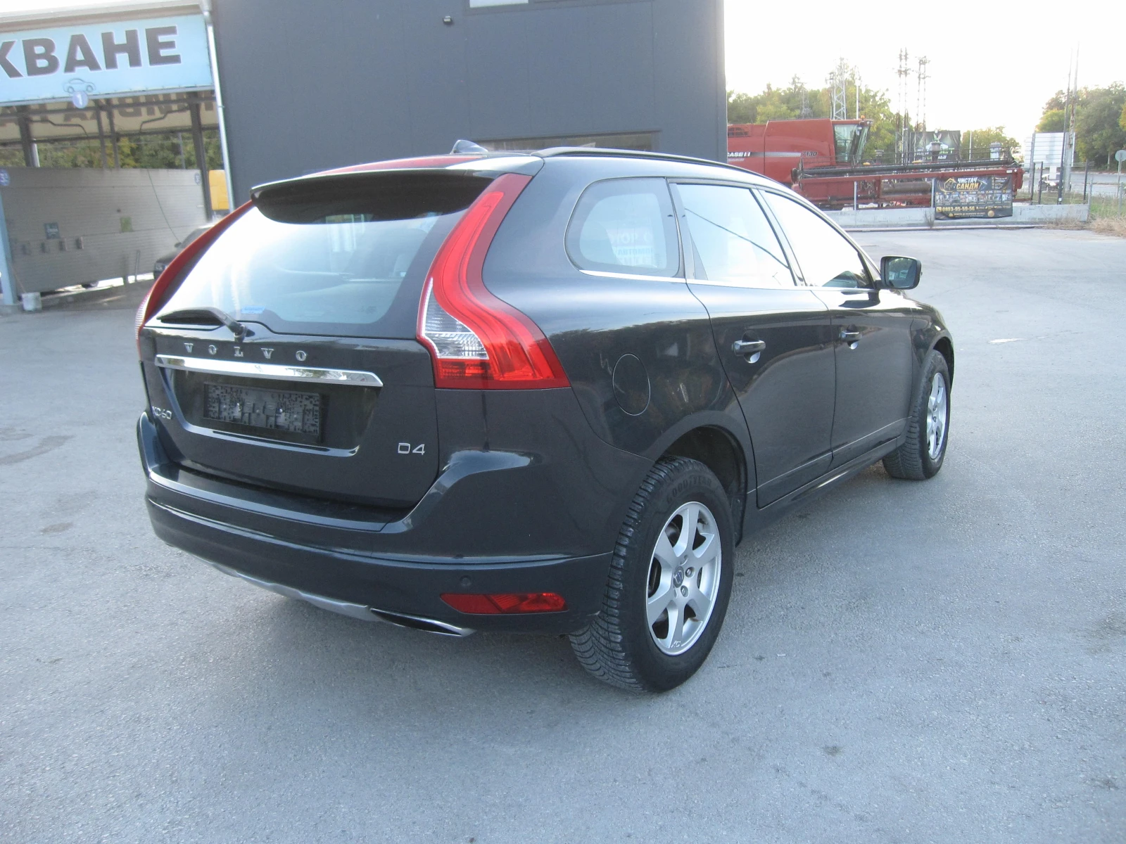 Volvo XC60 Автомат, 2, 0D4., снимка 4 - Автомобили и джипове - 56415966