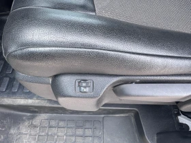 Opel Vivaro 75KwH Full , снимка 11