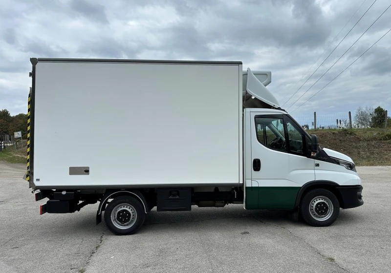 Iveco Daily 35S16* ХЛАДИЛЕН* БОРД+ ВРАТИ* ТОК* КЛИМА, снимка 4 - Бусове и автобуси - 51840834